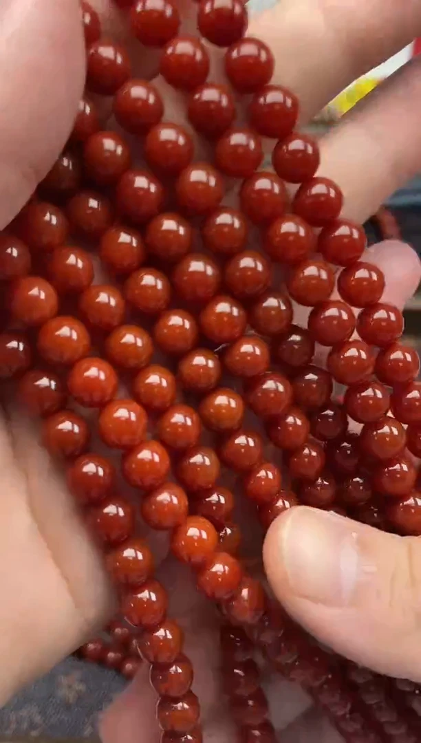 南红玛瑙.未镶嵌13号牛血红卡8圆珠长链