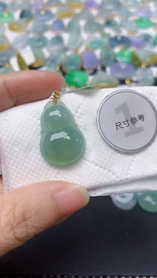 翡翠18K金镶嵌颈饰天然缅甸A货翡翠
