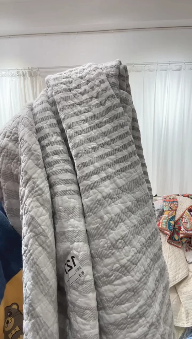 棉200*230纯棉床盖54号脏迹微瑕