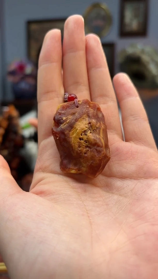 琥珀颈饰未镶嵌吊坠