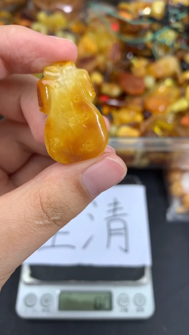 蜜蜡未镶嵌珠宝奇石1