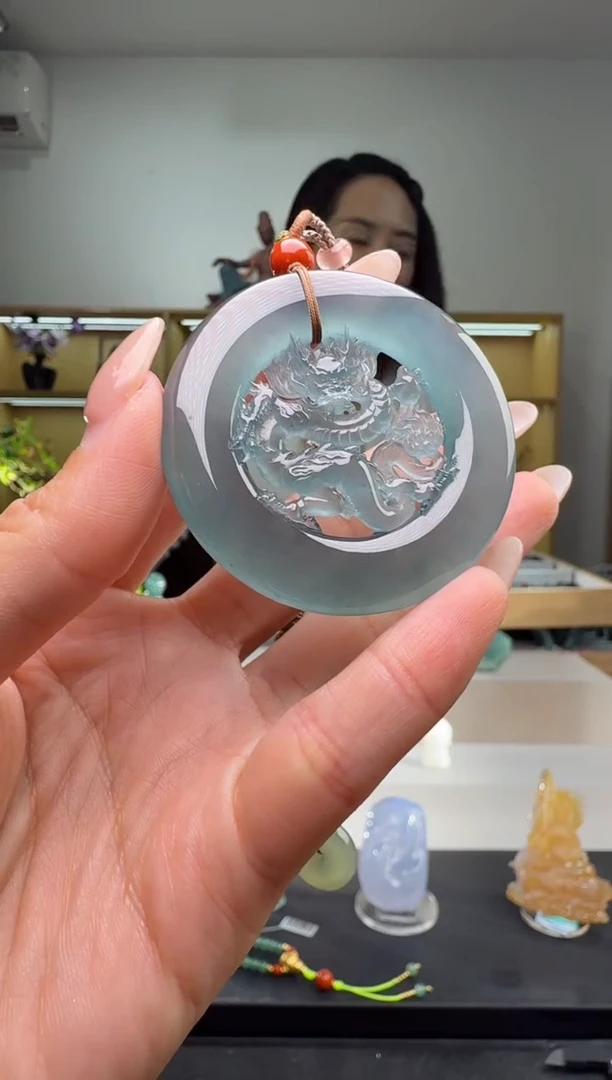 吊坠(不含链)未镶嵌翡翠龙牌