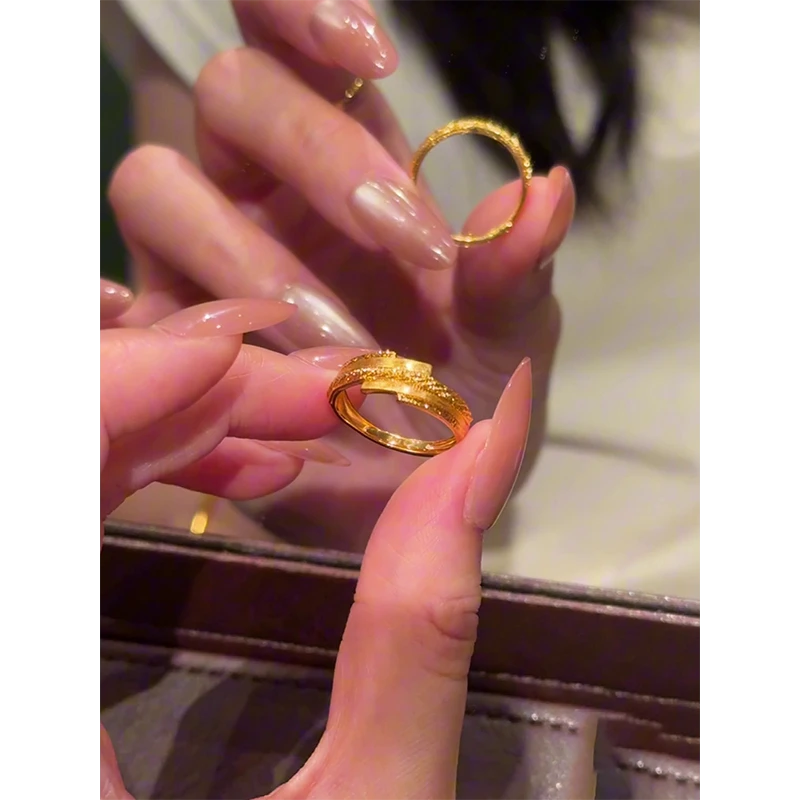 铜合金戒指 中古风金色爆闪绒光戒指百搭精致千金感温柔素圈指环.