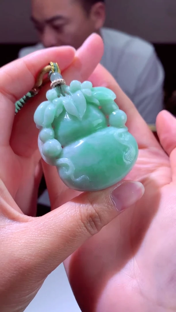 【闪购商品】定制翡翠未镶嵌天然A货翡翠（拍一发一）