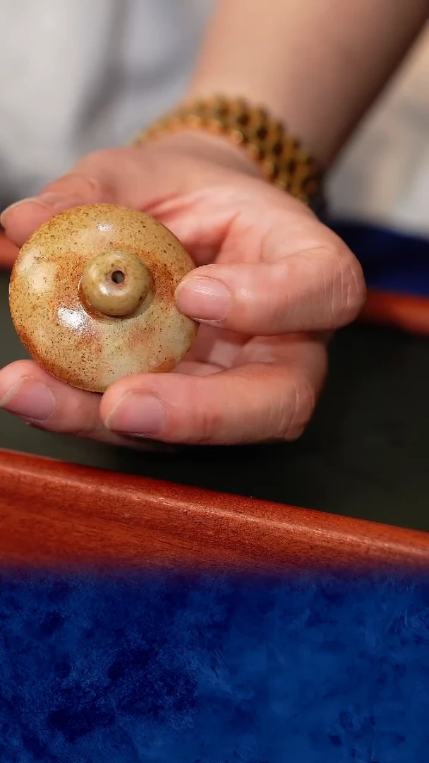 宜兴紫砂 紫砂茶壶 LJY  孔雀