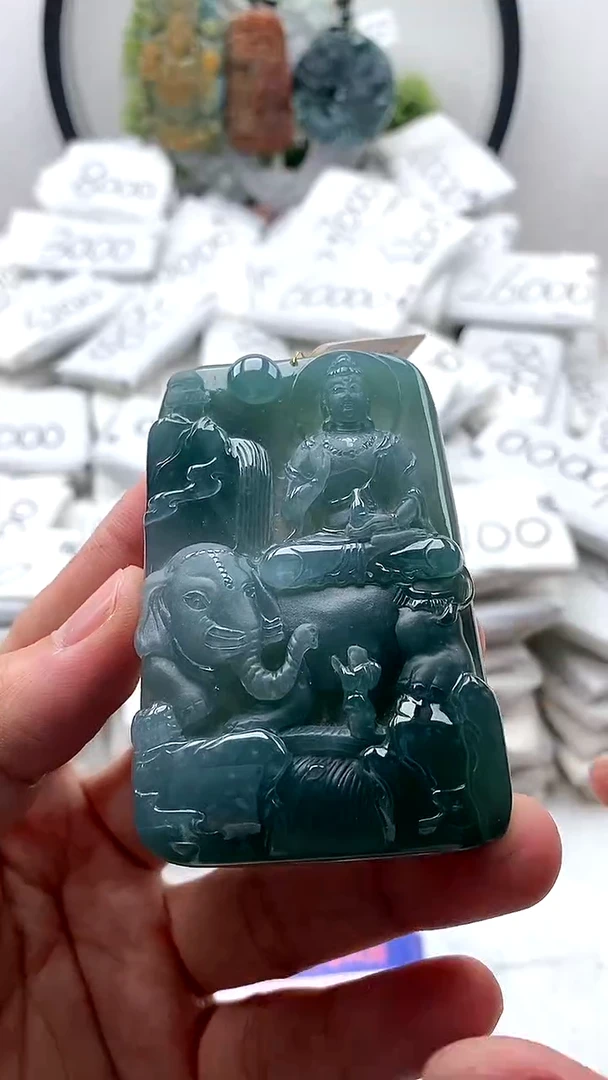 【闪购商品】翡翠颈饰未镶嵌普贤