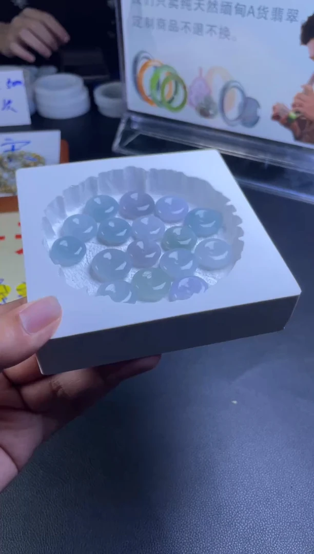 翡翠未镶嵌颈饰平安扣多样性发一