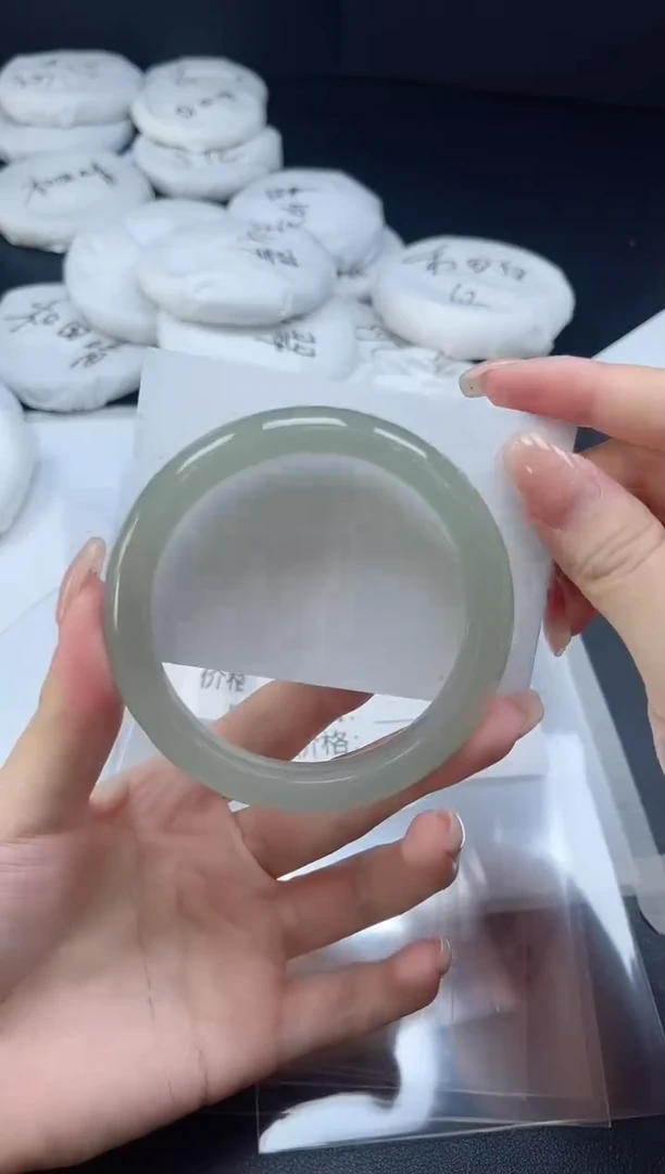 未镶嵌手镯石英质玉0121-5960