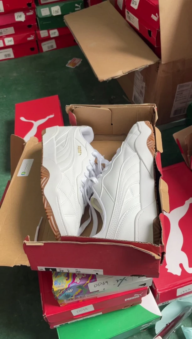 彪马时尚休闲运动运动鞋39M  FF73