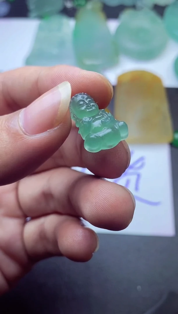 未镶嵌定制翡翠戒****࿐戒烟