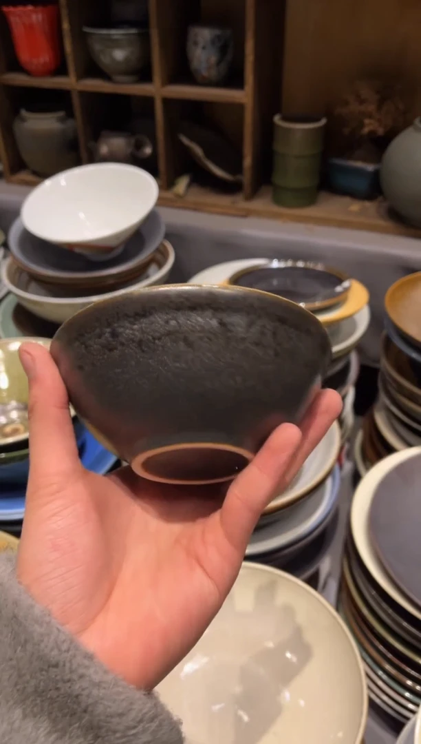 【闪购商品】瓷片805    外黑内白小碗1个