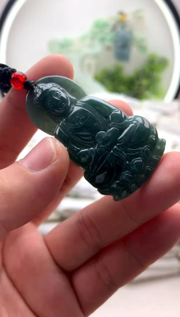 翡翠未镶嵌颈饰挂件