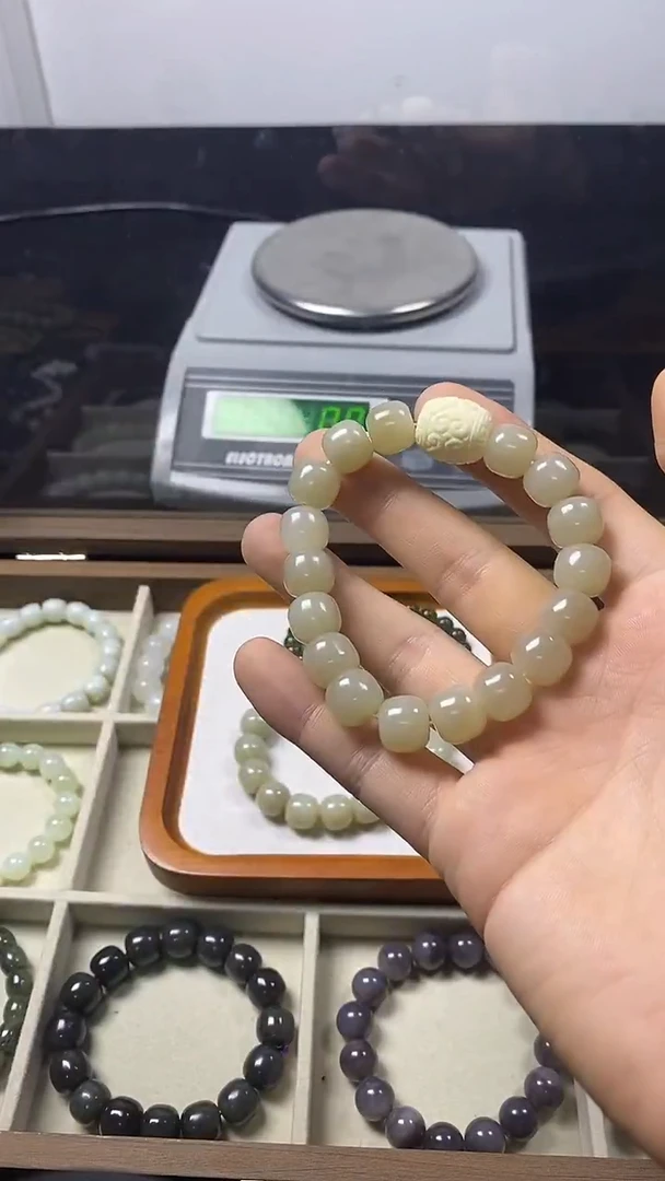 未镶嵌手串和田玉@***方主播推荐！！