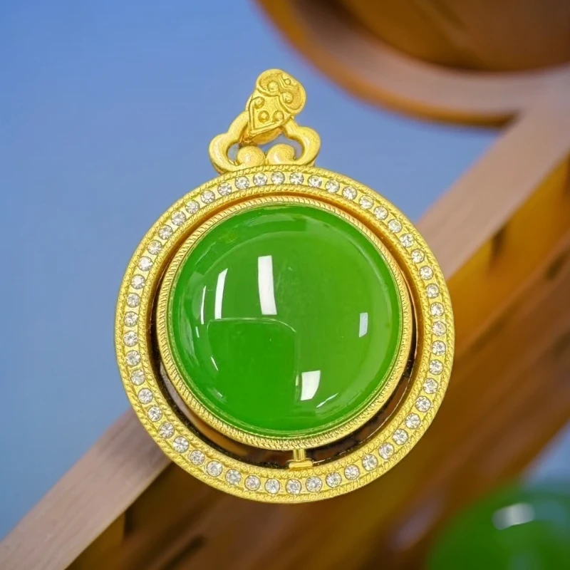 【百世璀璨 尽耀光芒】绿精灵吊坠A235