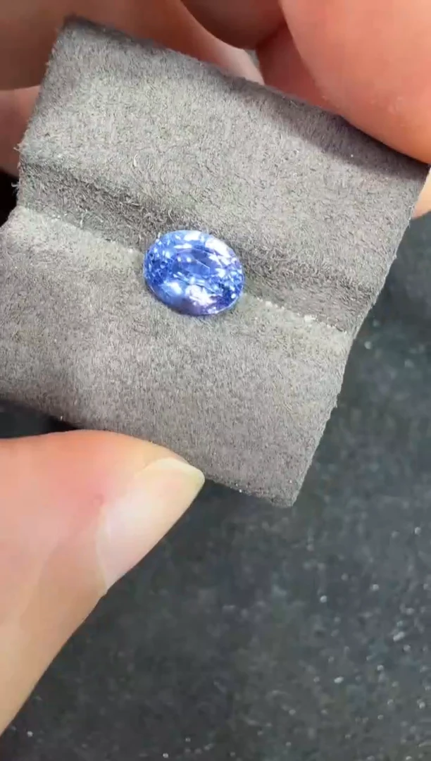 未镶嵌定制定制蓝宝石天然2.6克拉无烧矢车菊AIGS