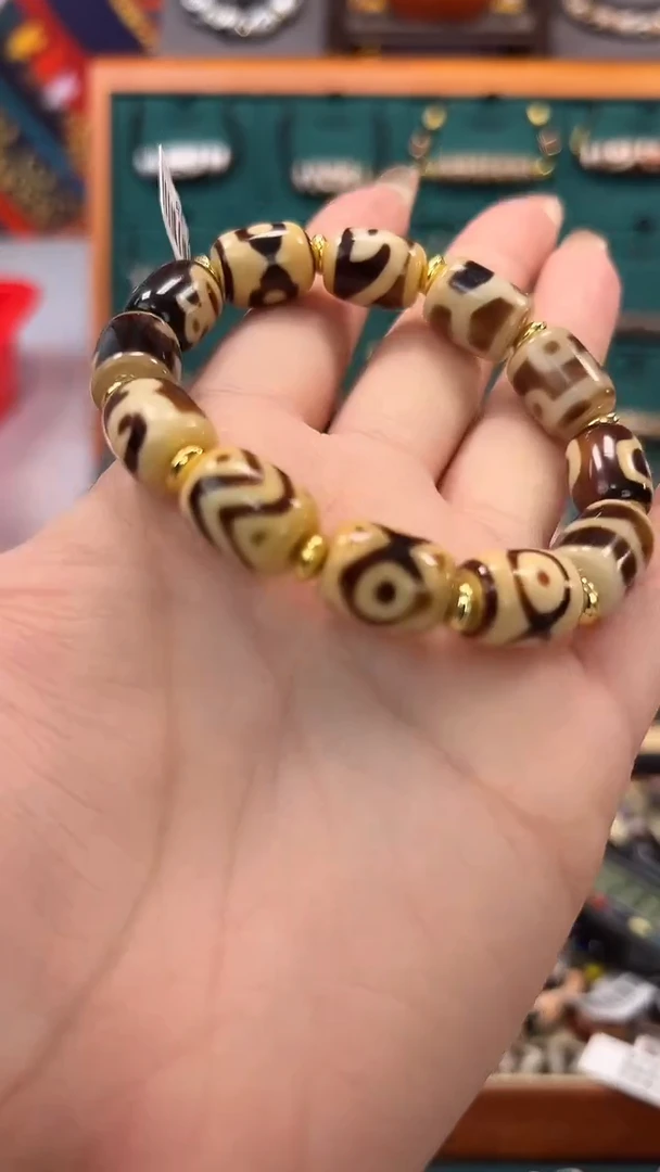 玛瑙/玉髓（覆膜）颈饰合金24.（微瑕）