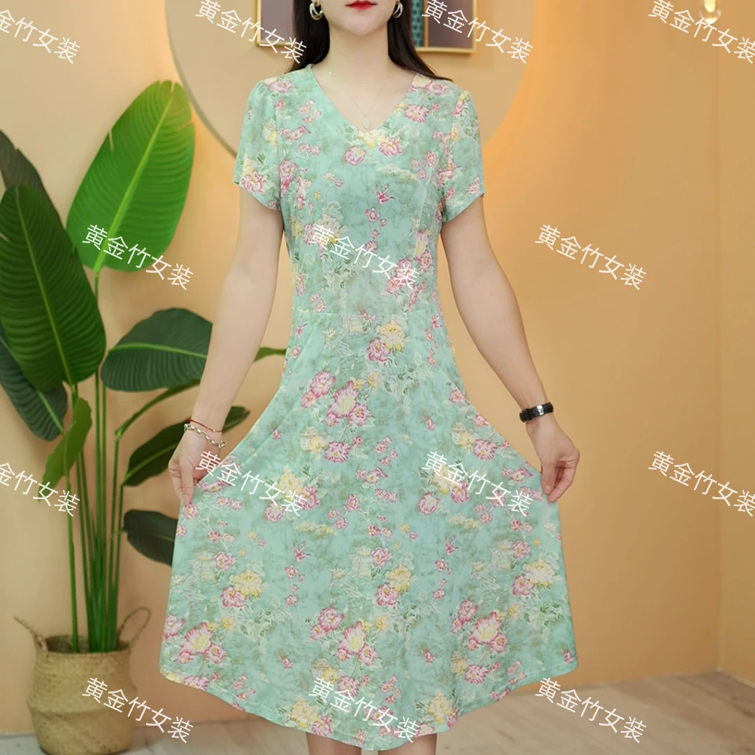 2025夏季新款妈妈装V领连衣裙遮肉显瘦中年裙子亭台楼阁有口袋