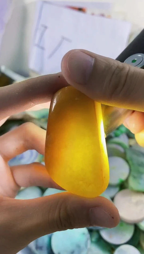 翡翠裸石纯天然A货翡翠233