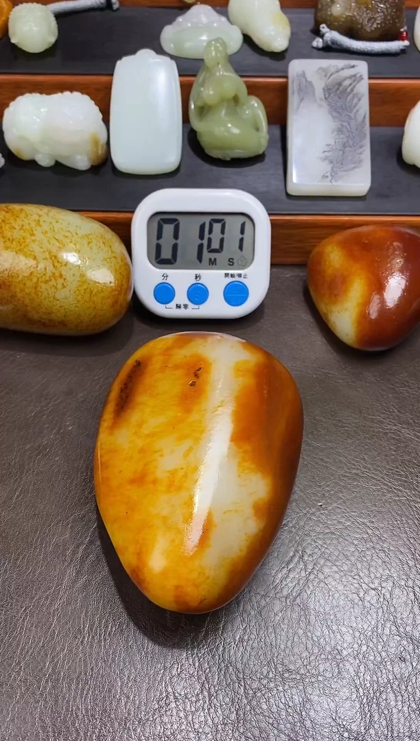 未镶嵌和田玉摆件云****.和田玉