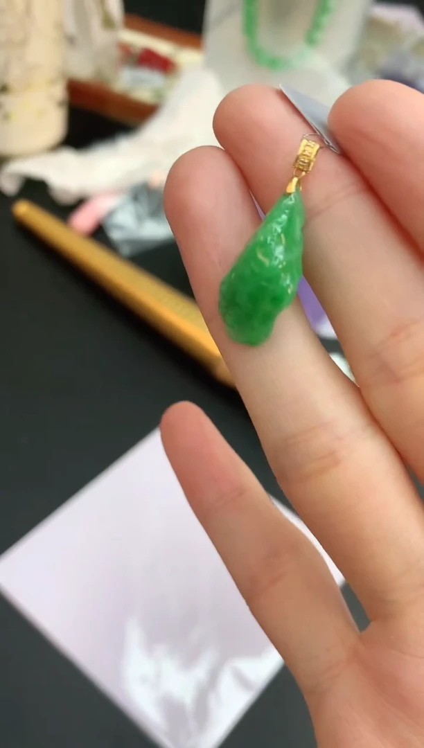 【闪购商品】翡翠颈饰18K金镶嵌赠礼盒证书 小君