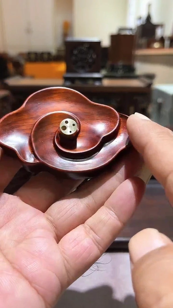 木精品木雕精工细作