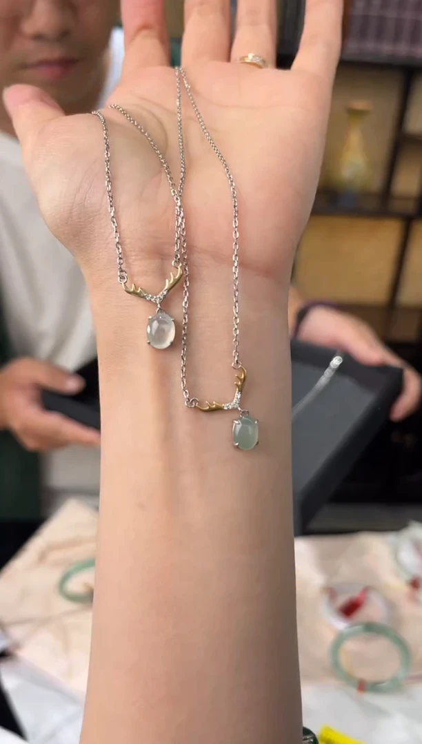 项链银S925镶嵌翡翠/002241r/多样性发一