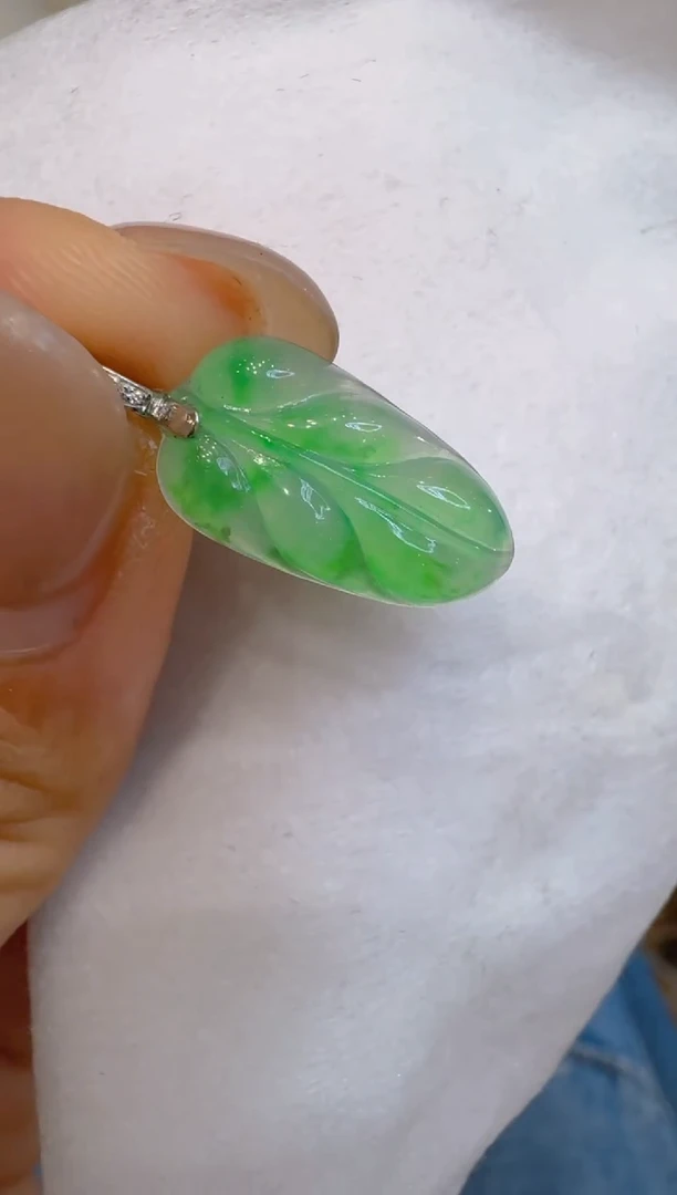 吊坠(不含链)18K金镶嵌翡翠多样性团购发一件