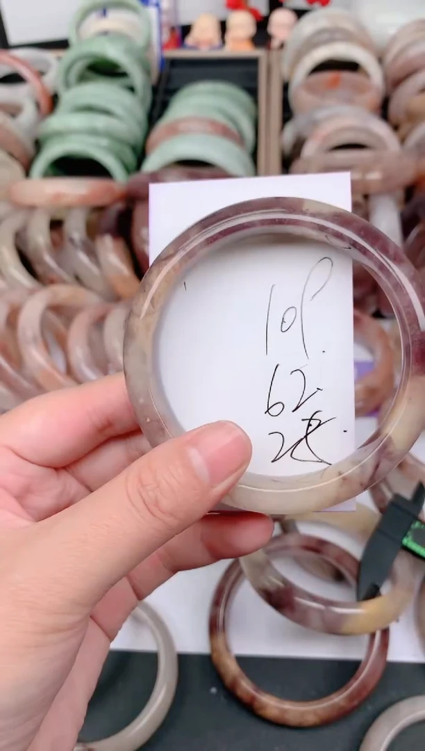 未镶嵌手镯石英质玉109