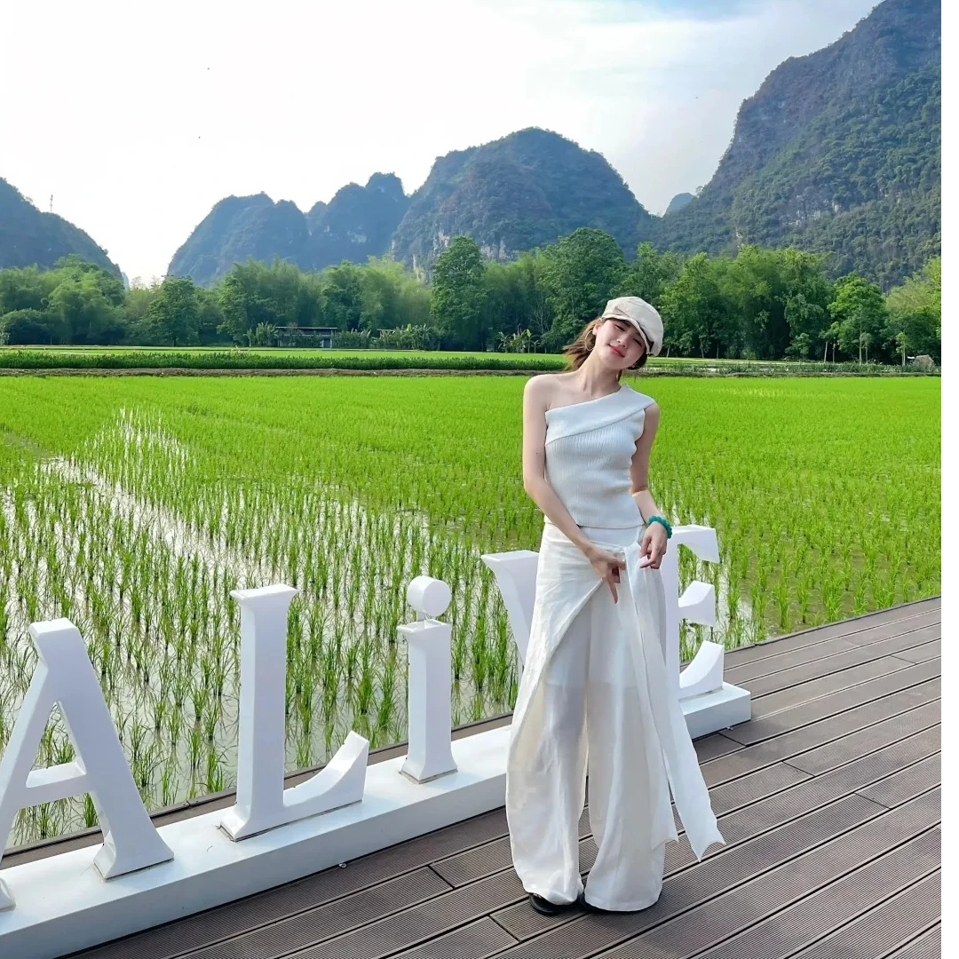 2025夏季新款时尚斜肩上衣修身气质显瘦洋气休闲百搭外穿上衣白色