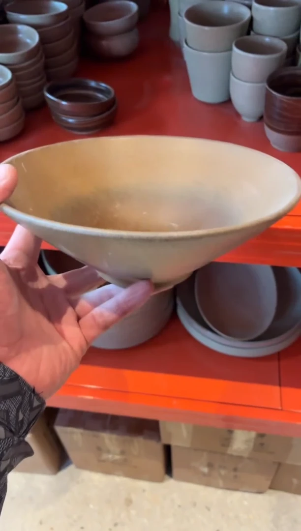 瓷片8.5寸手工亚麻黄斗碗（福利款）