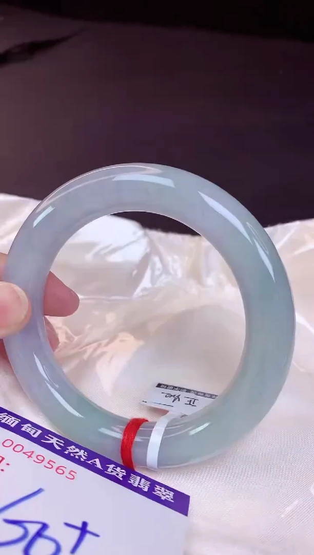 翡翠手镯未镶嵌家***金60+