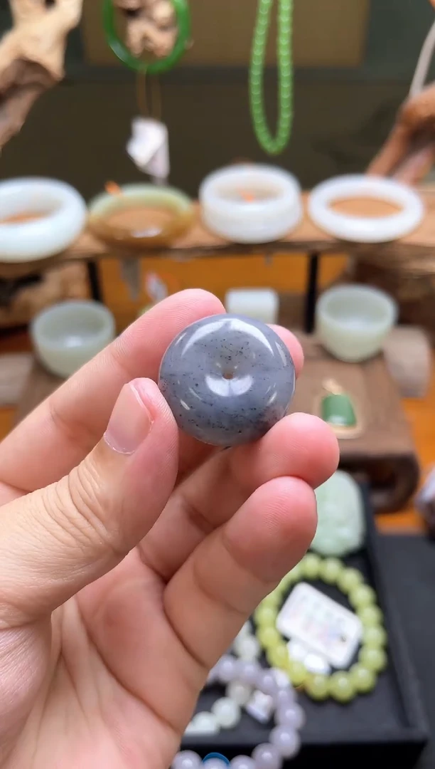 和田玉未镶嵌吊坠(不含链)新疆黑山 平安扣