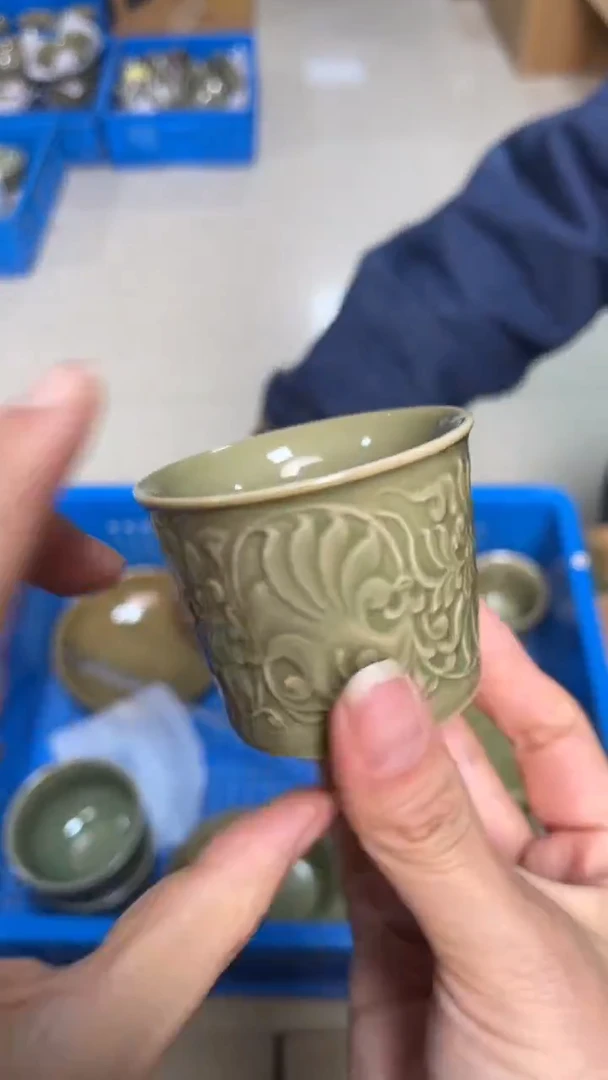 陶瓷橄榄绿金银花主人杯  单只 （一个）