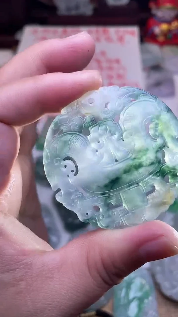 颈饰未镶嵌翡翠无事牌