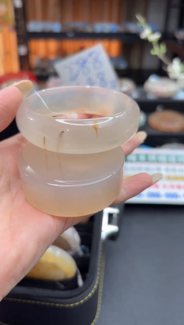 未镶嵌手镯石英质玉A40(57圈赠送镯心)