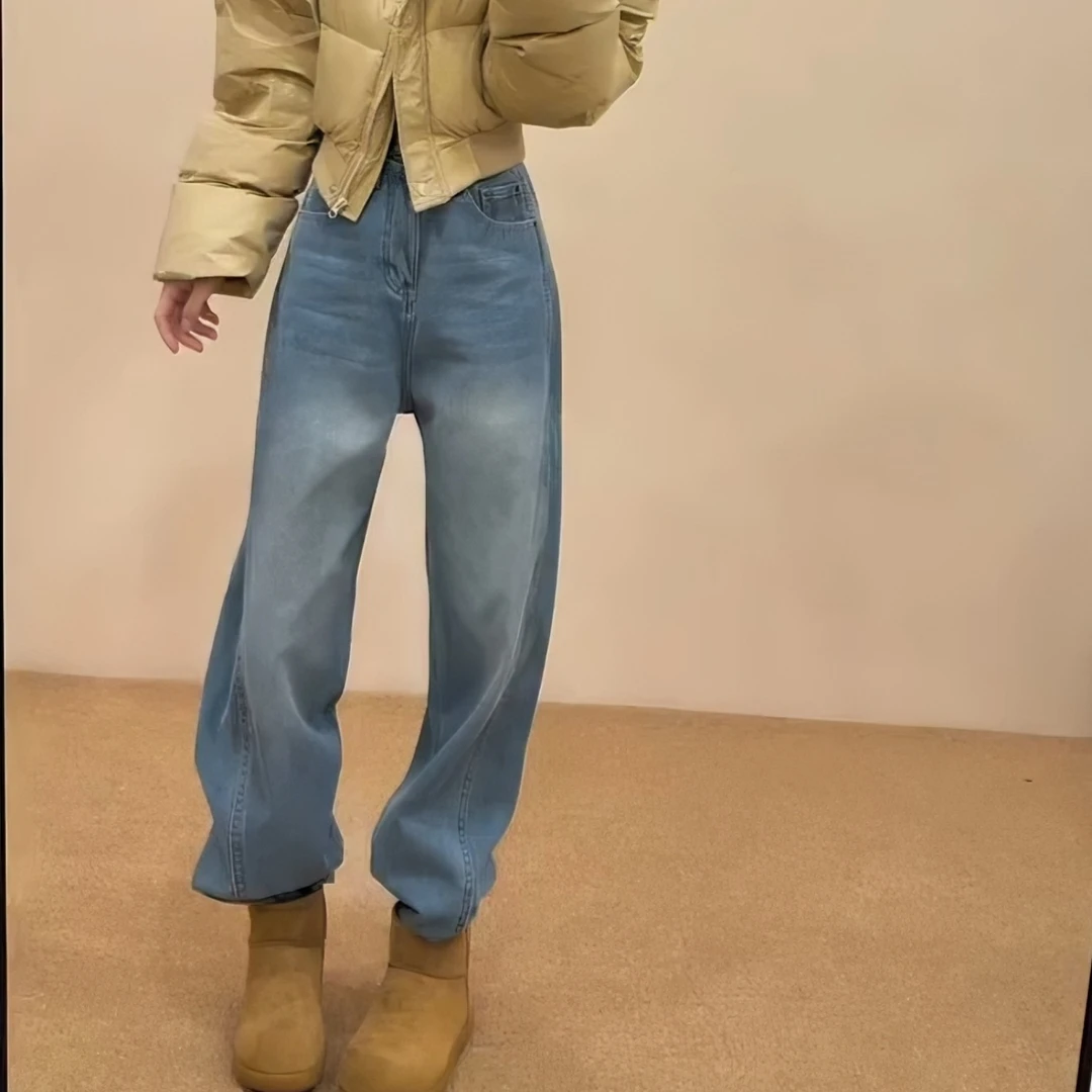 冬季加绒复古高腰弯刀牛仔裤女2025新款遮肉减龄显瘦百搭阔腿长裤