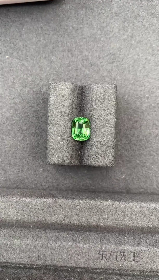 未镶嵌珠宝半成品石榴石2.1ct沙弗莱   FH  定制