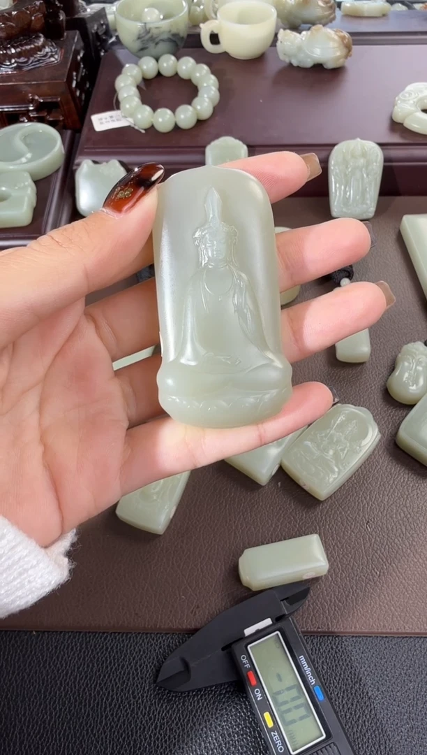 吊坠(不含链)未镶嵌和田玉娃**呦45