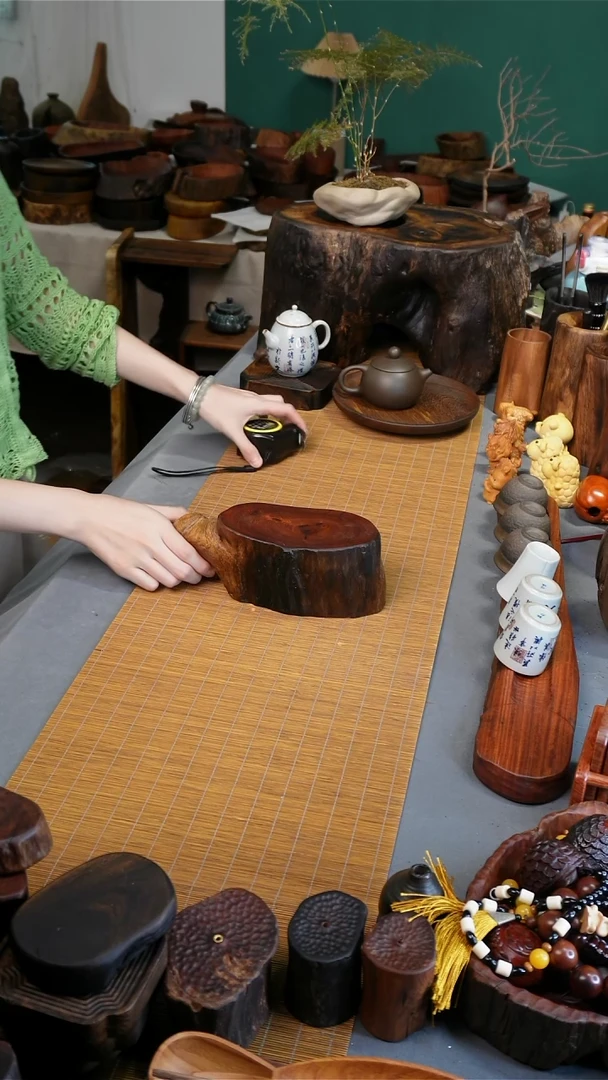 16-8.5-8.5缅甸花梨底座