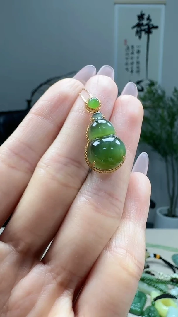 吊坠(不含链)18K金镶嵌和田玉1