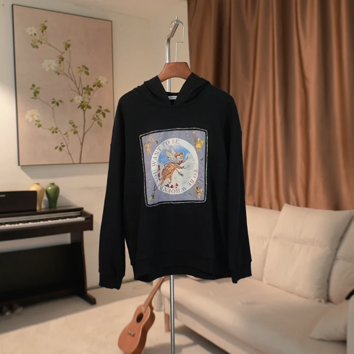 G488 秋冬精灵画布拼接烫钻装饰连帽卫衣女 2A03