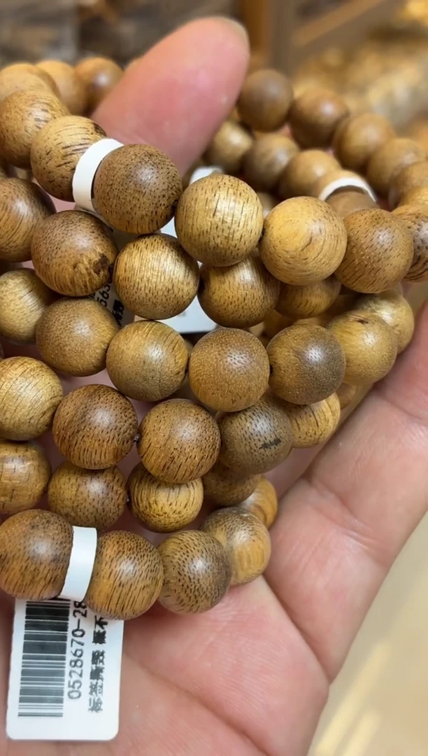 沉香手串 菩萨棋圆珠单圈1.1多样性发其一