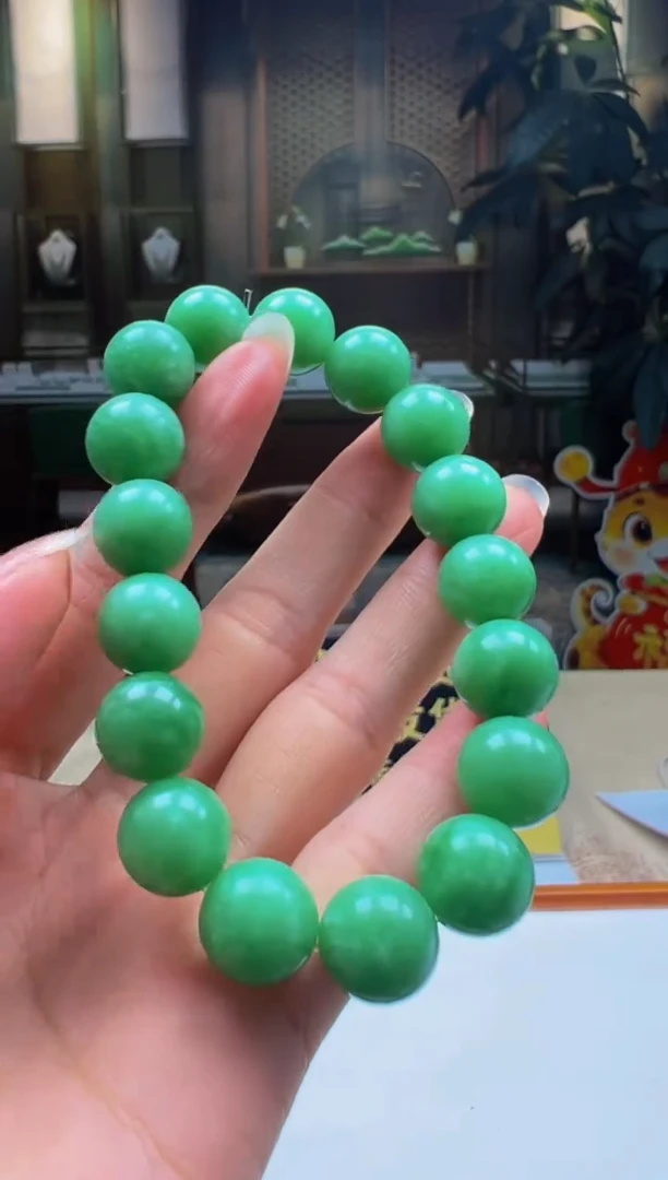 翡翠未镶嵌颈饰SY2025-8-2-30