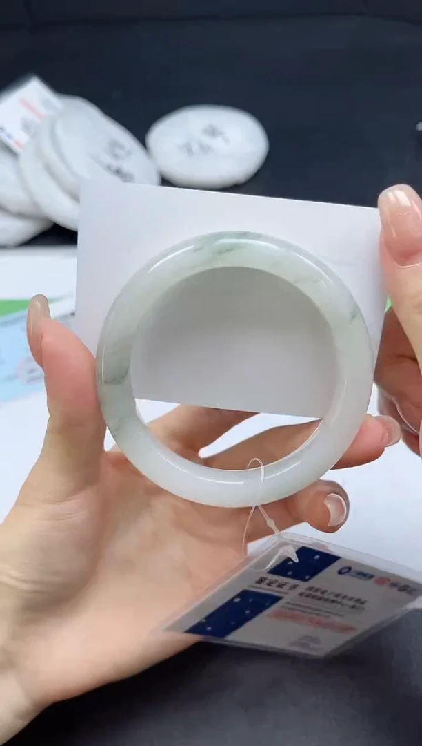 未镶嵌手镯石英质玉079-556