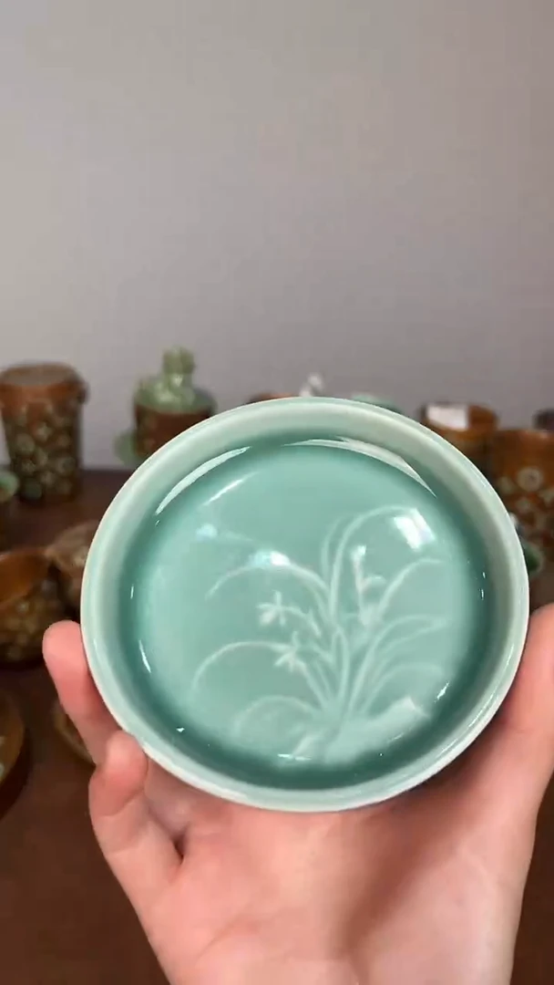 龙泉窑天青竹林圆小果盘