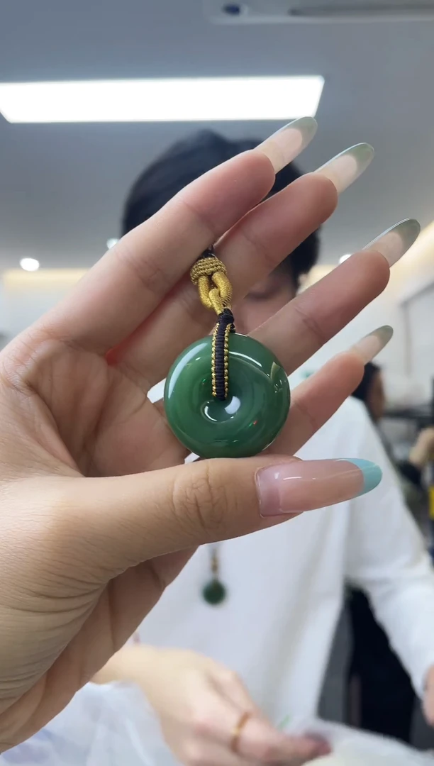 颈饰未镶嵌和田玉（多样性发一件）