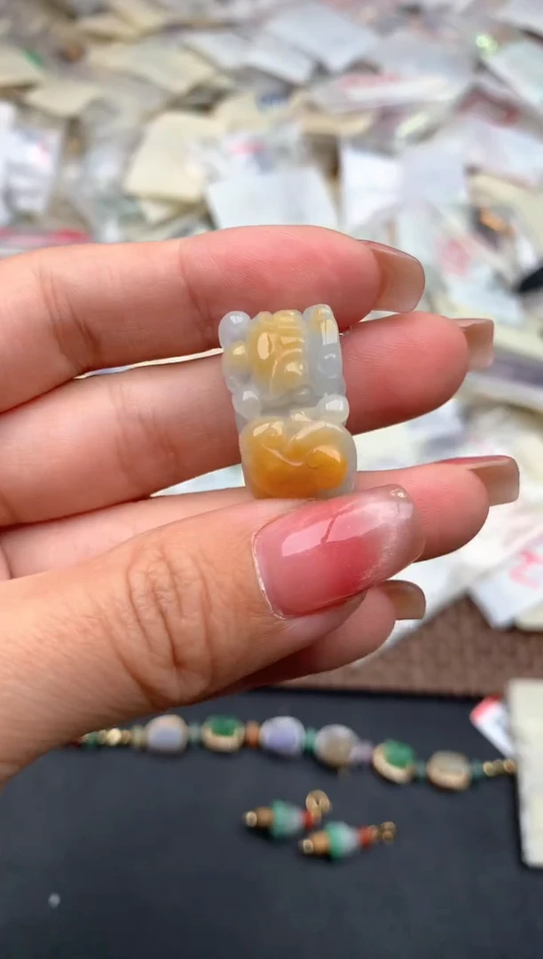 未镶嵌挂件翡翠一