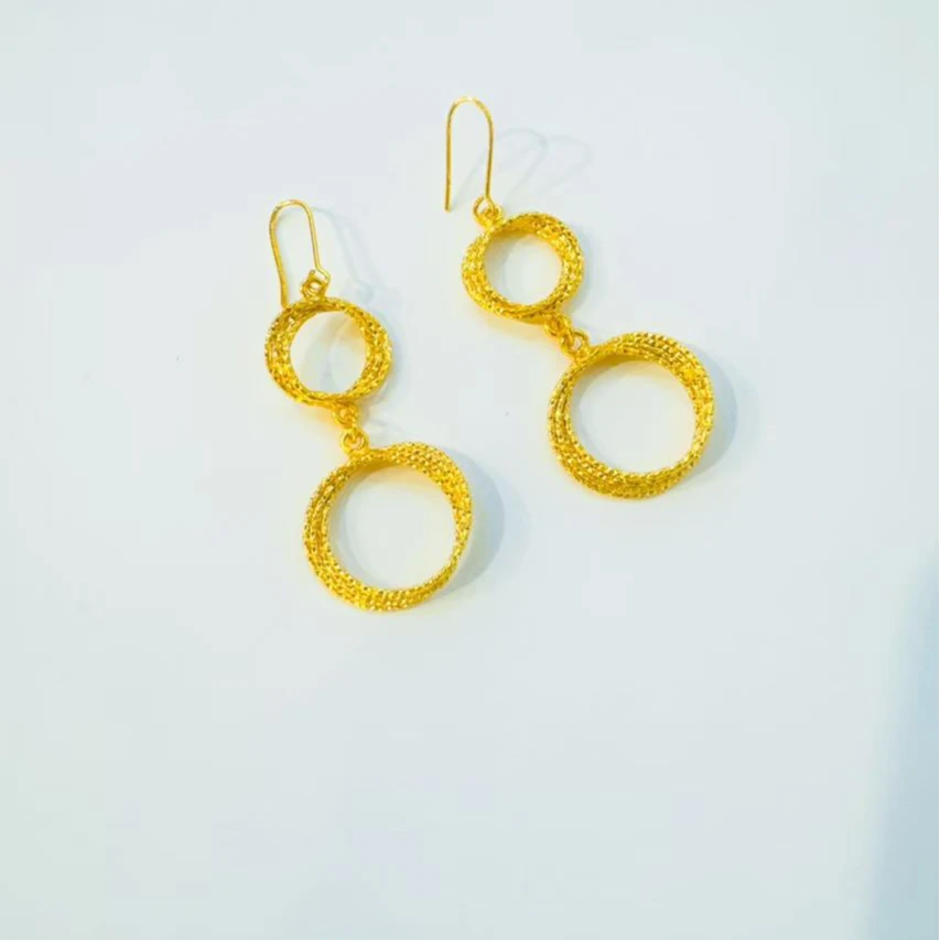 铜合金耳饰 铜合金耳环女款时尚百搭耳圈经典圈圈环环相扣金色