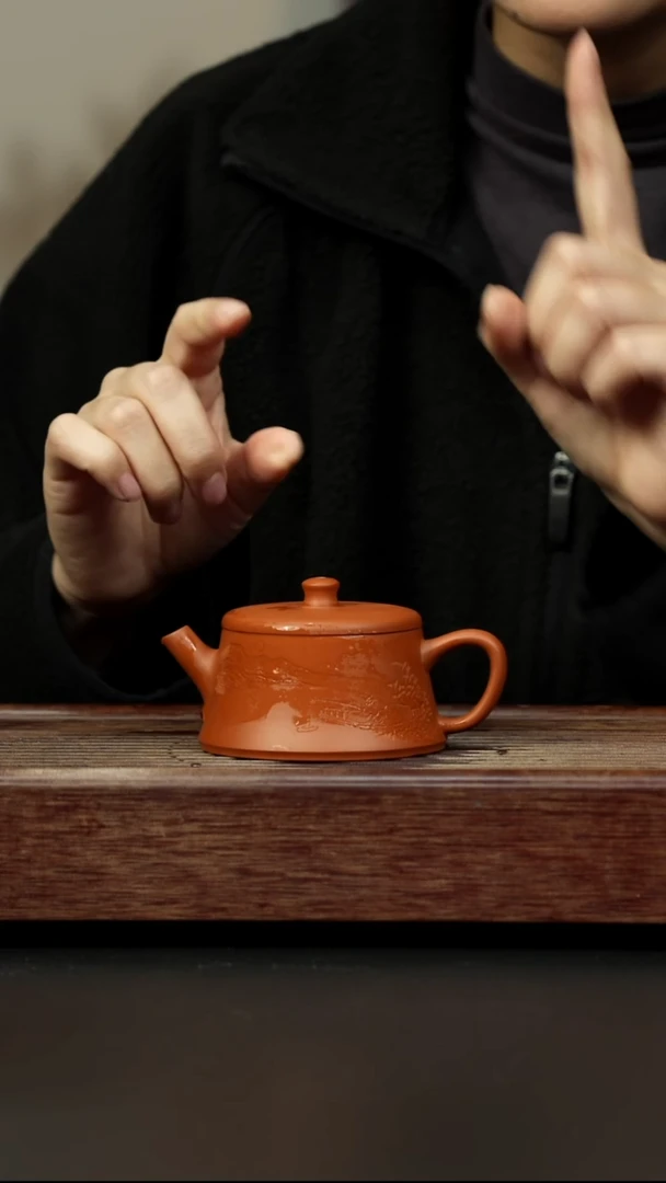 紫砂茶壶小红泥 刻绘云柱