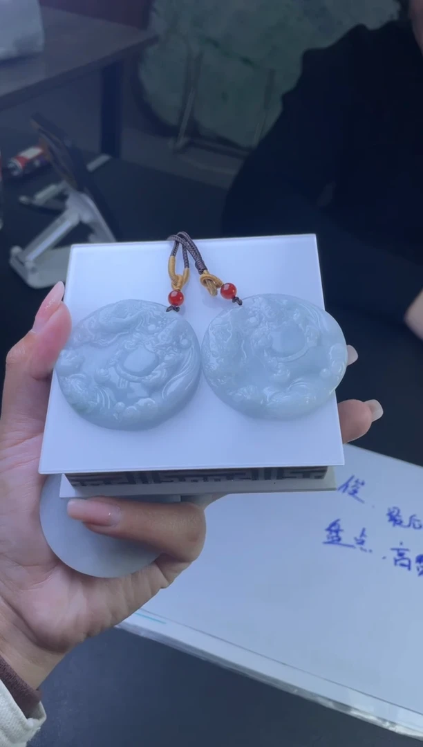 【闪购商品】翡翠挂件未镶嵌多样性发一件H5